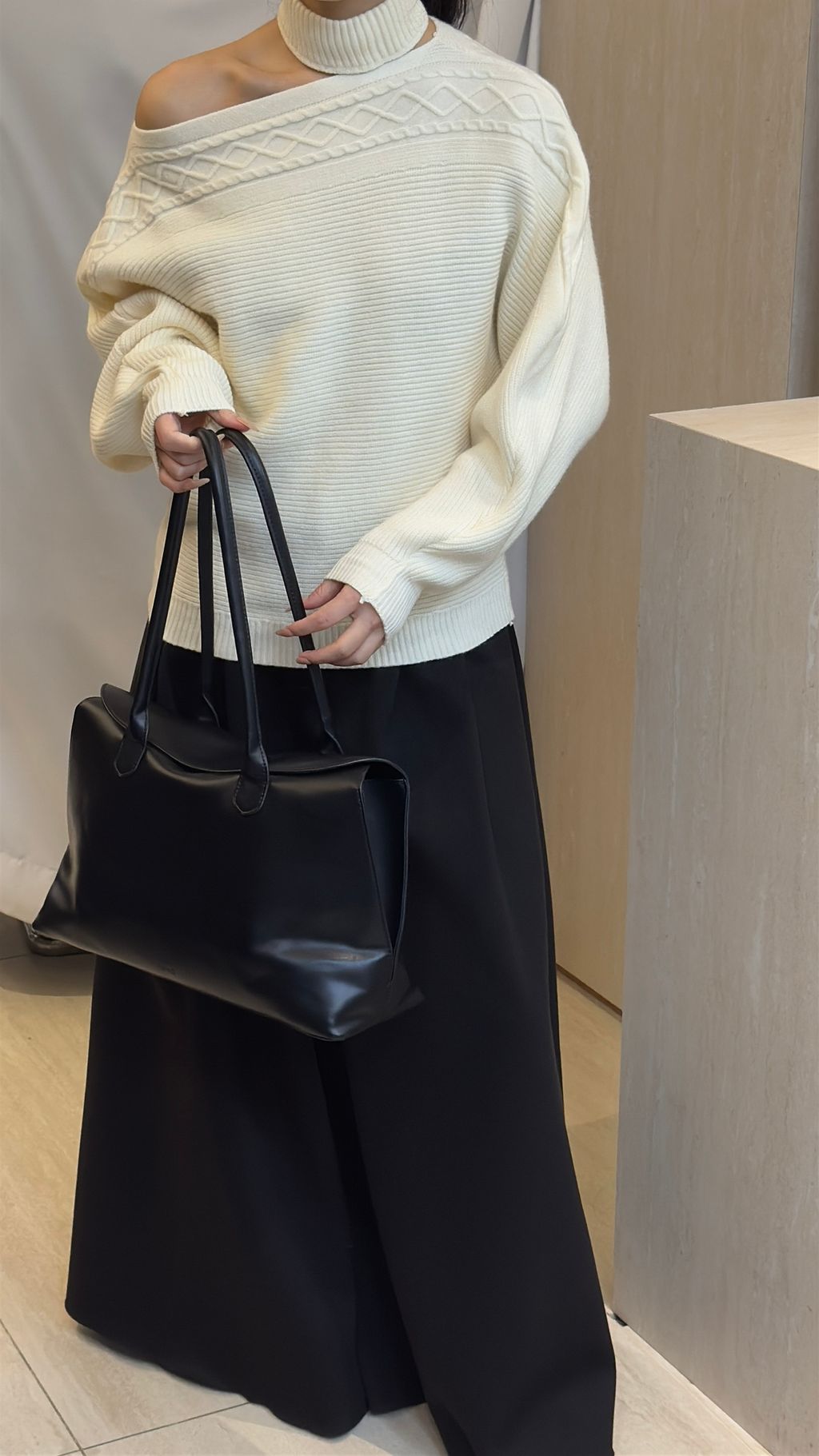 942b9b4d1e854ea8f9e5b680bf8857b1