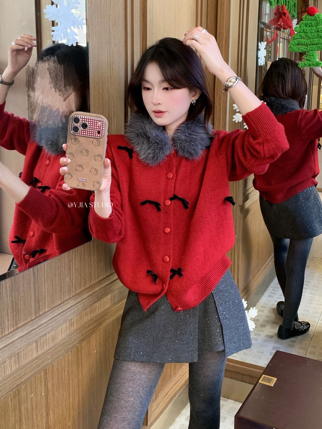 c126bdf8fce644025a1c6d3dd6a213e7