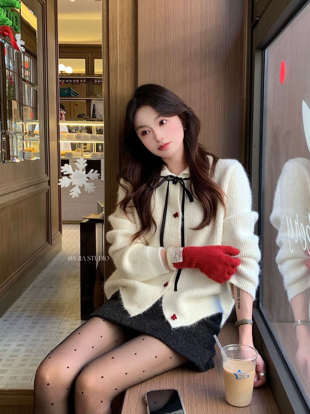 2c329aaedef594c6a6b188a1118abec1