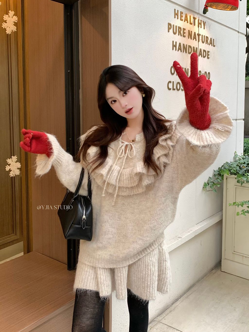 e24b5d60d1184e064a6bd6a34812995b