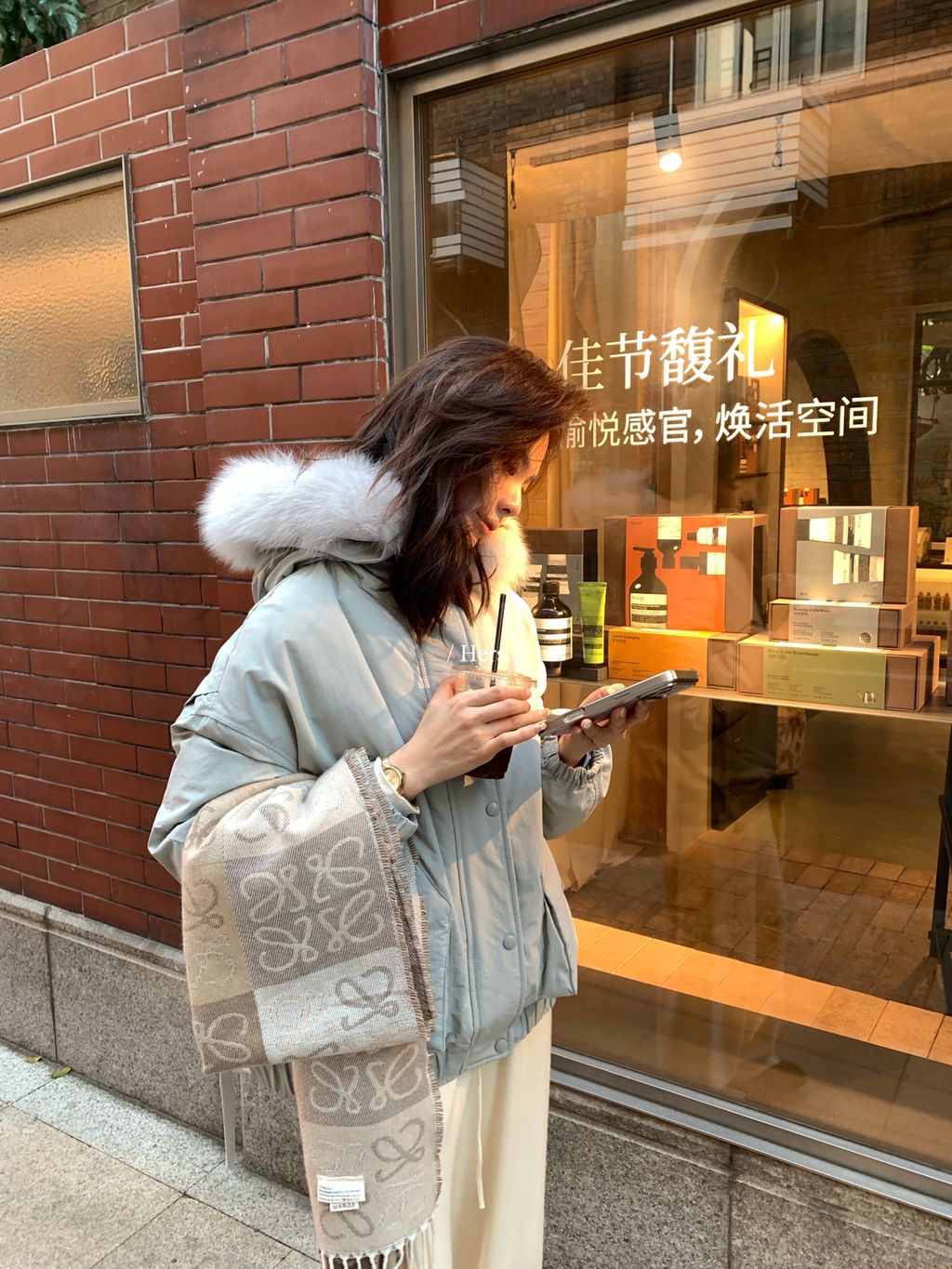 77b4f29a80ffc4364125209c3619a11e