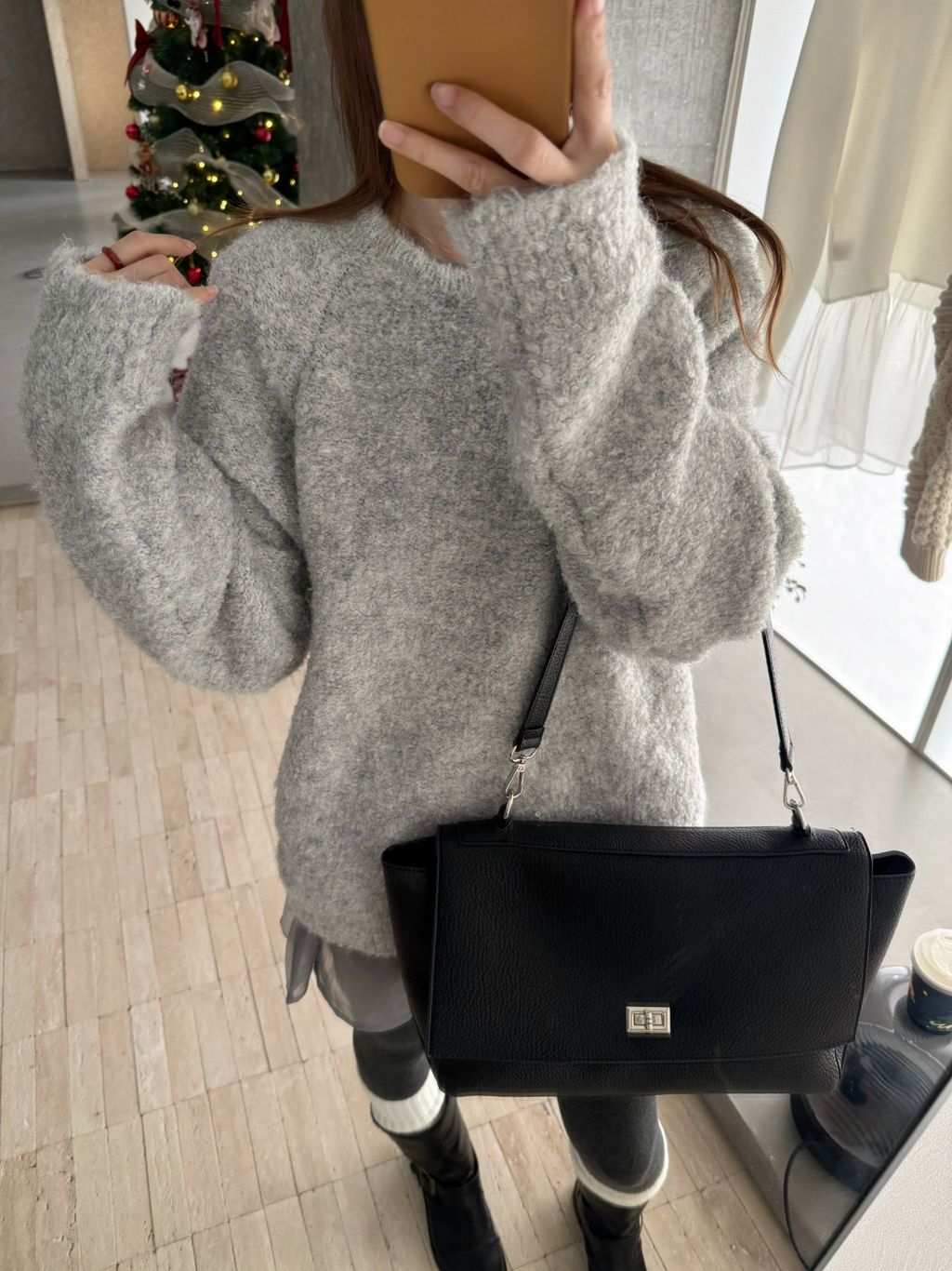 4964e96e677b058a555f9c36d661f87d