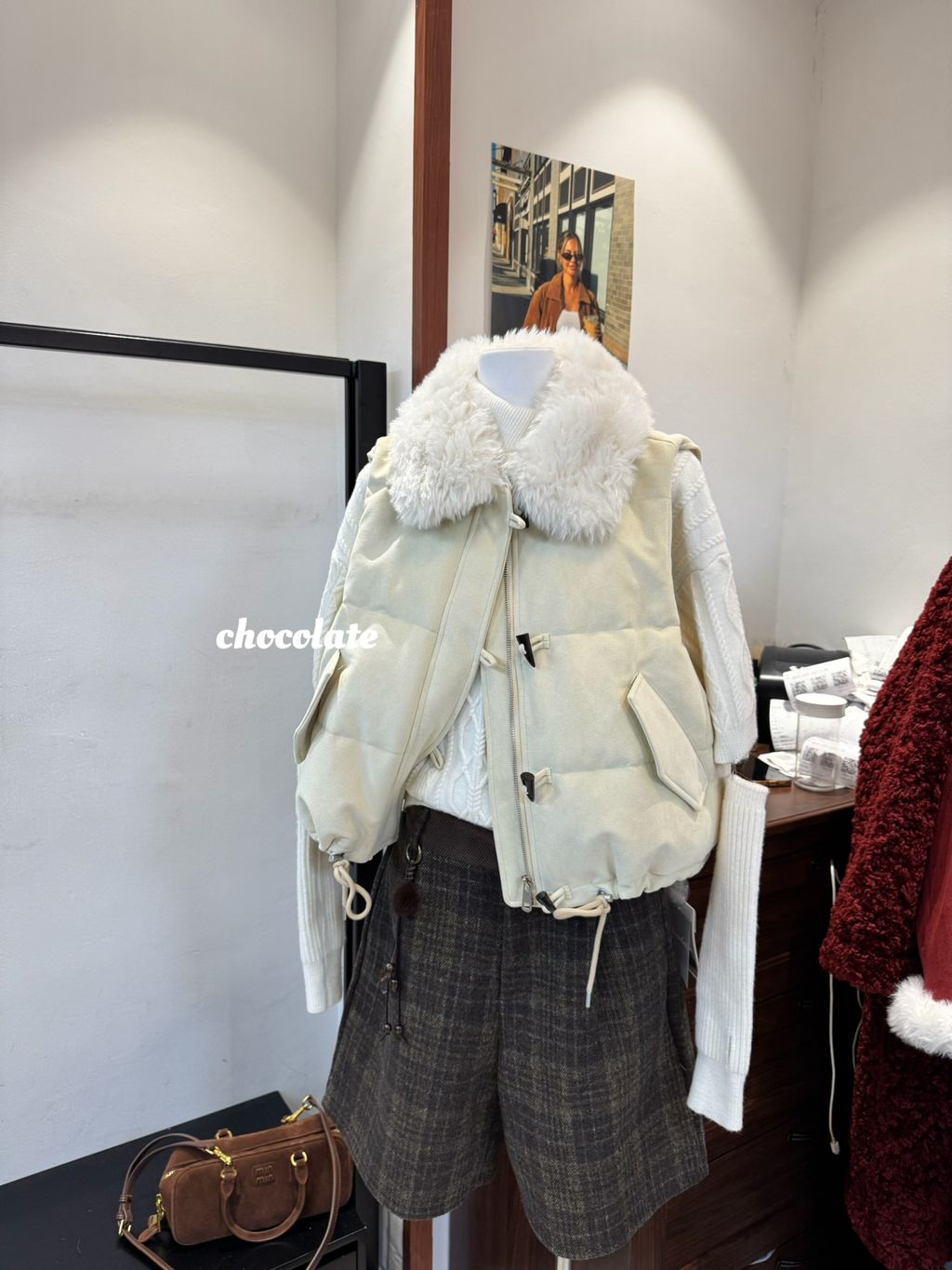 0b680526bf67e6f38d5030b32c19ec7a