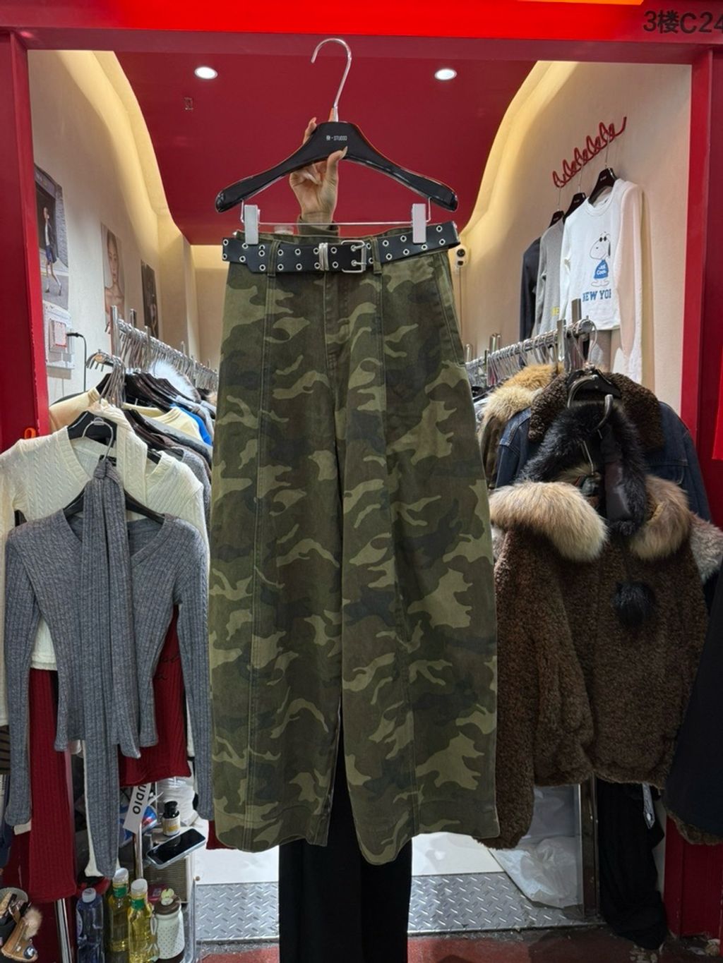 c30518c579eb6f20dba3581c9e2e57fc