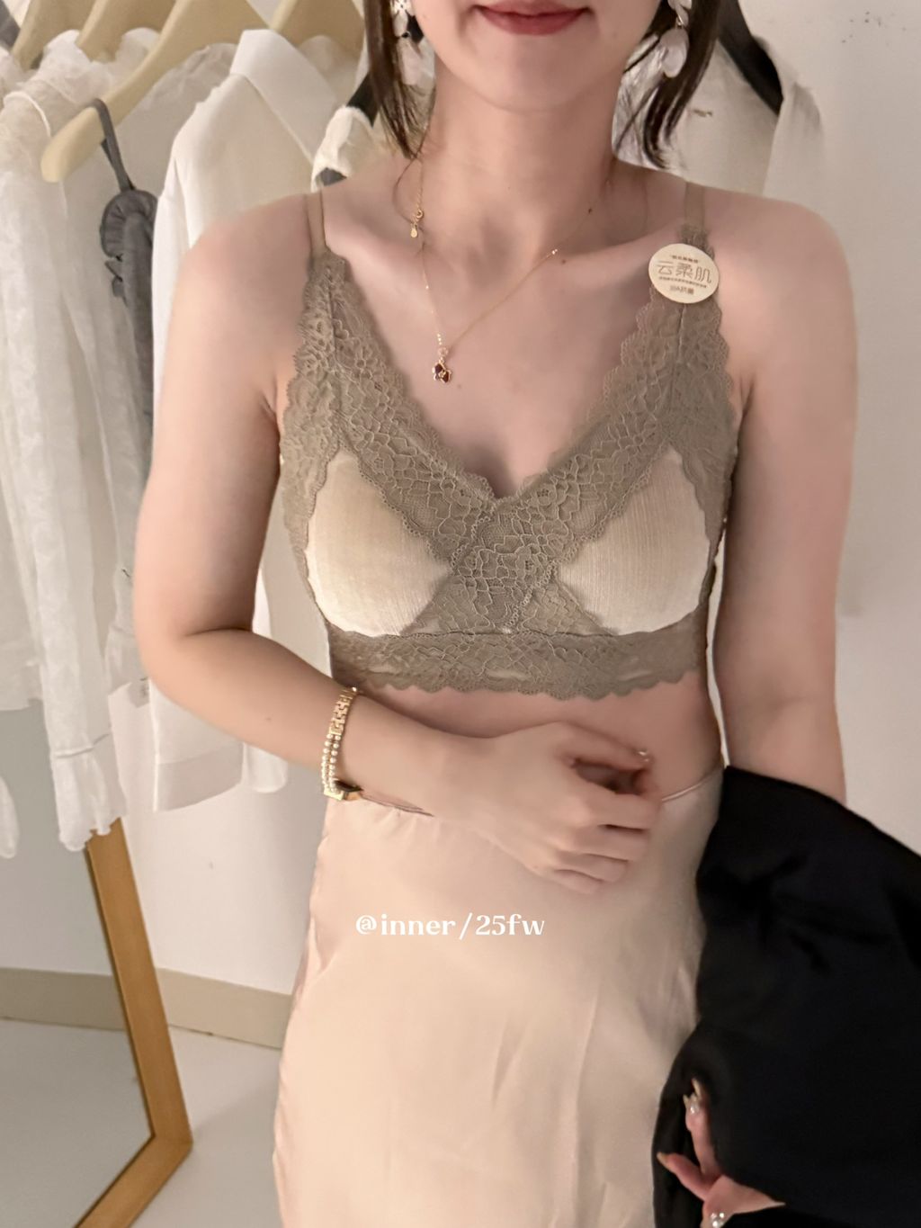 1546f5eaff6cacbf099f33b1b51ee884