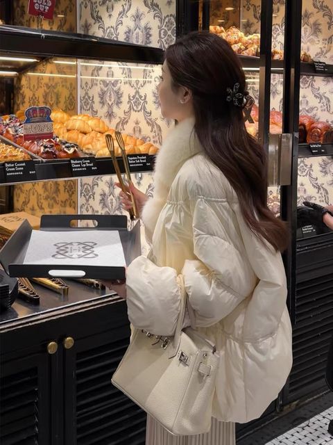 8bb50ac29af8f41601a75eee7f2e7455