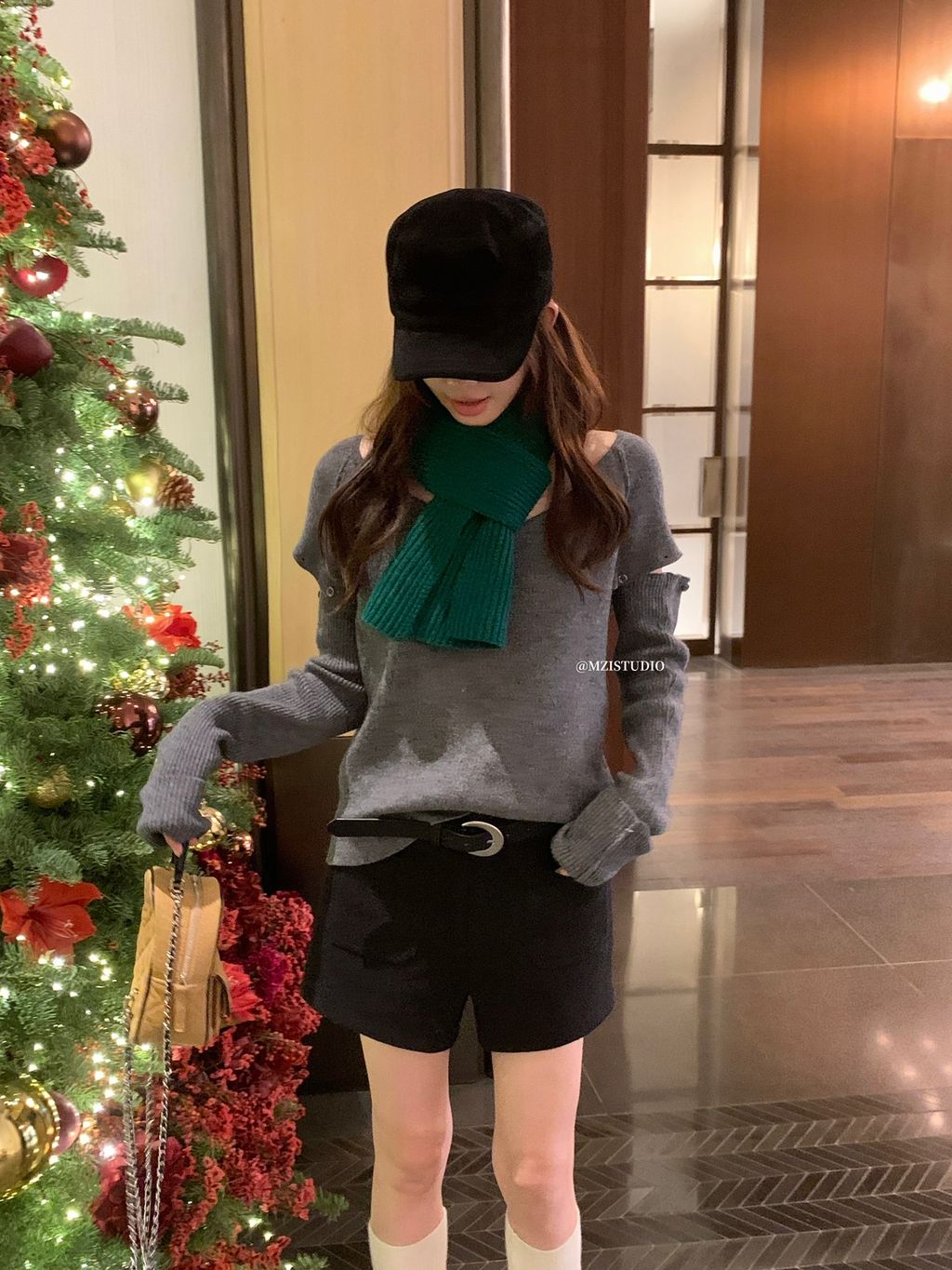 832bf3fc220f4fc9d88ddfb5897f53f3