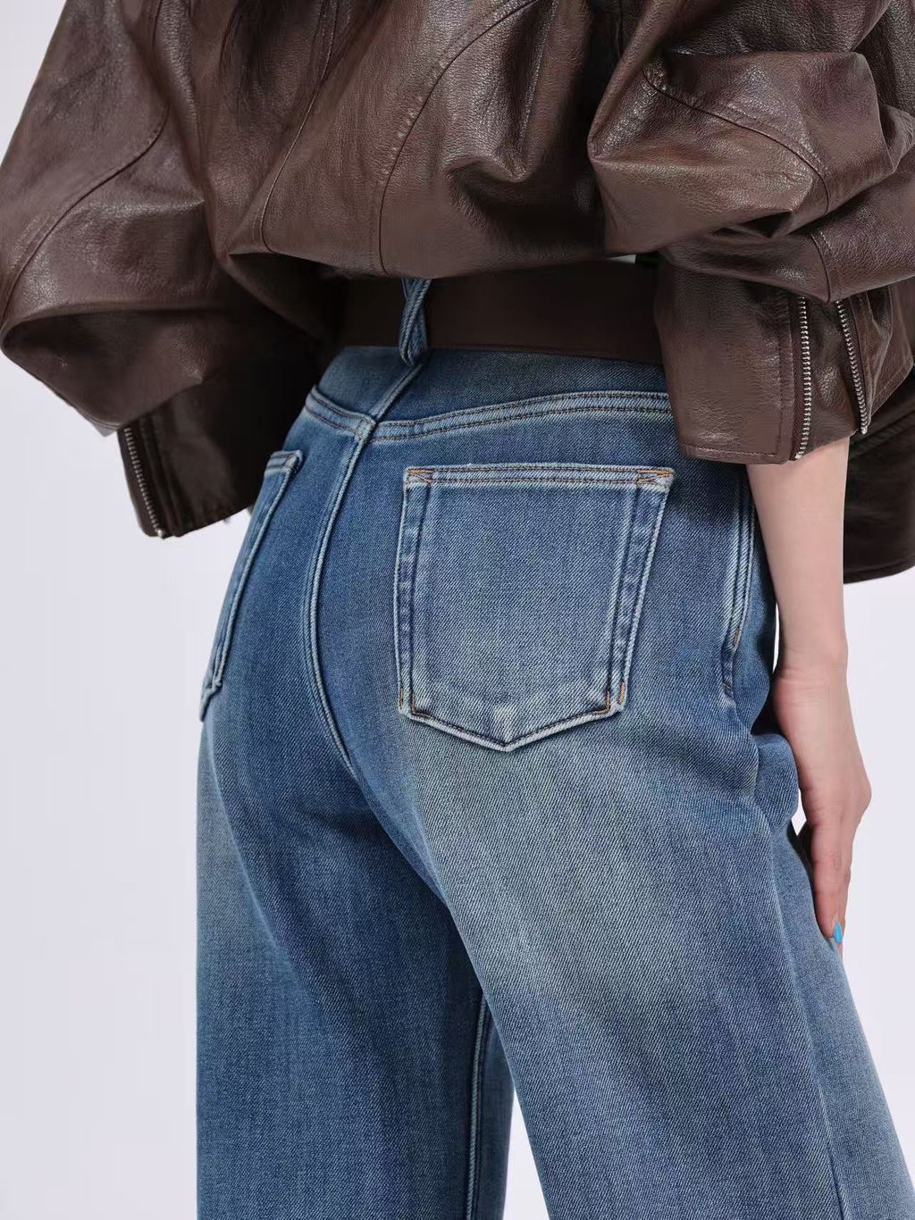 724d31ba861d1bc8f36a19f3ae242adc