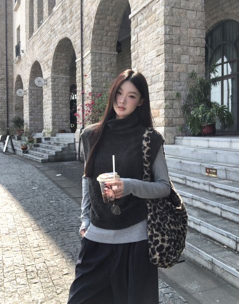 9a25154a62a014adc7789767ca22e85a