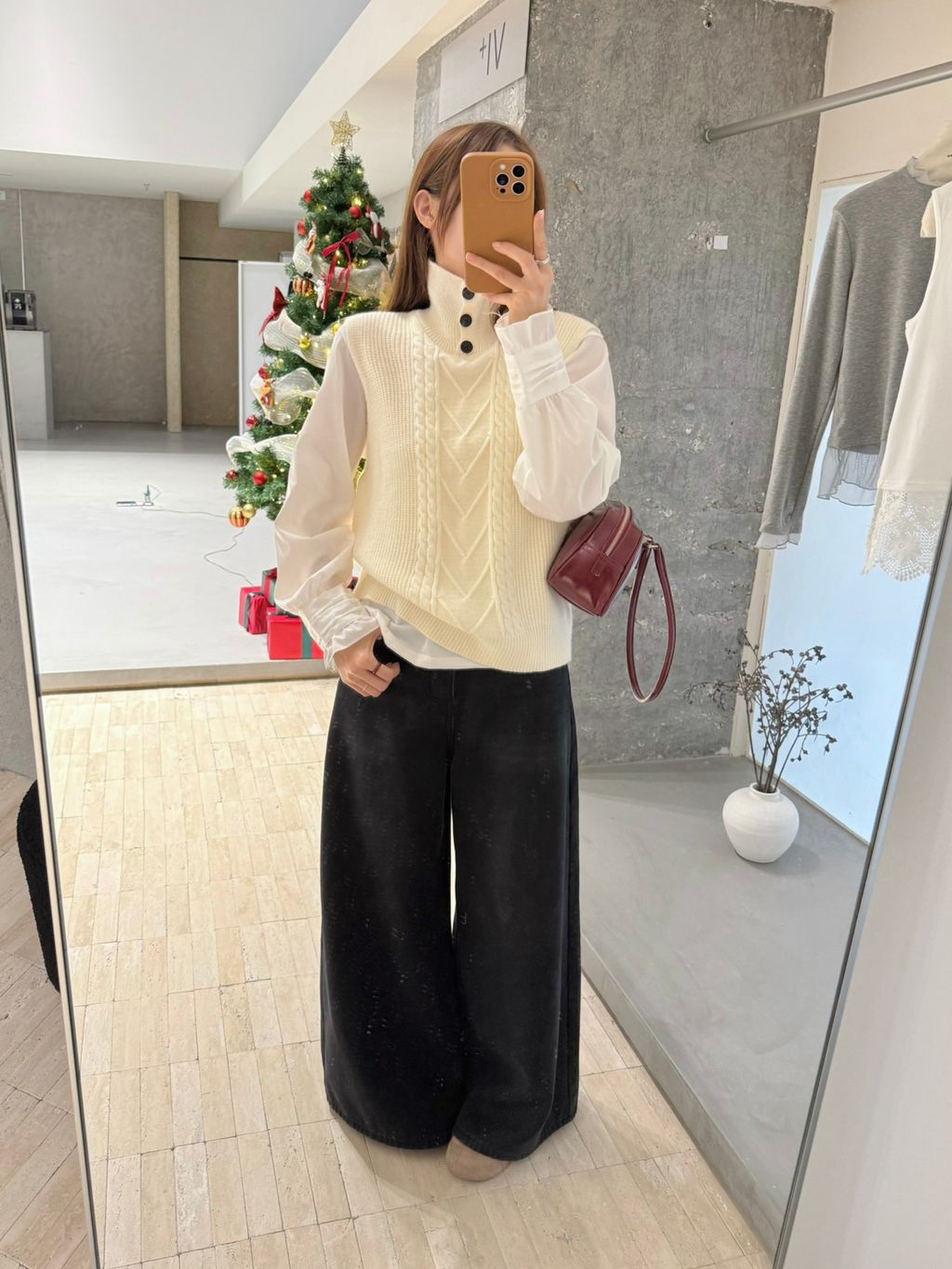 4222f7c5b41c2b469d9e752452a8f359