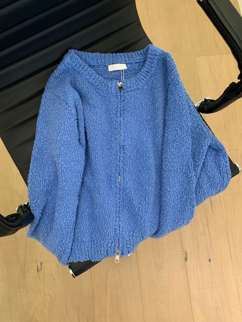 c68cc42178cd4bbe0aaa7d97e11ef20e