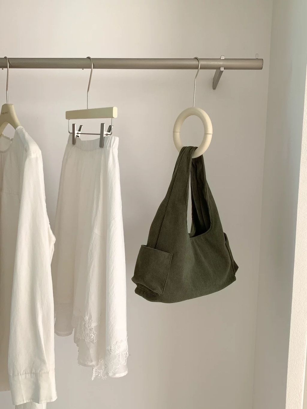 9e0243ddfe5c0f1522bb6a90ec595e94