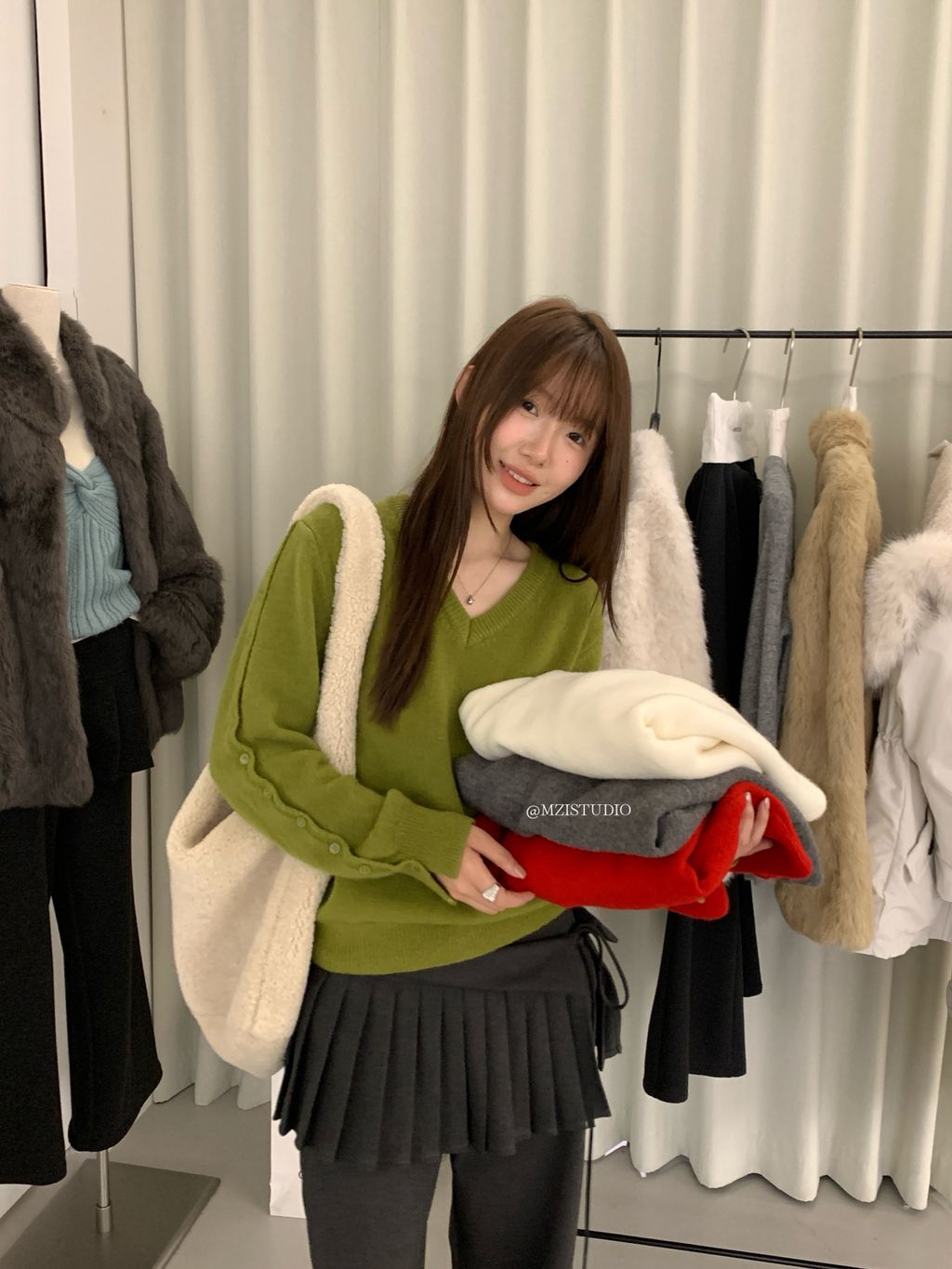 19d0fb681fc2fe6a8f912eacb3799f56