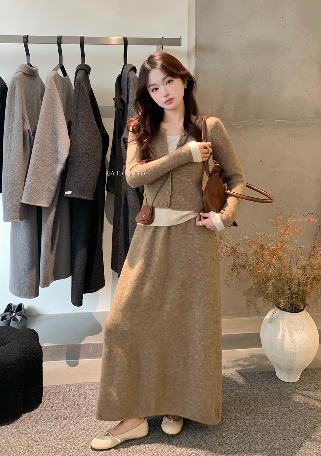 4c390f2d2525441a35788f7d0487967f