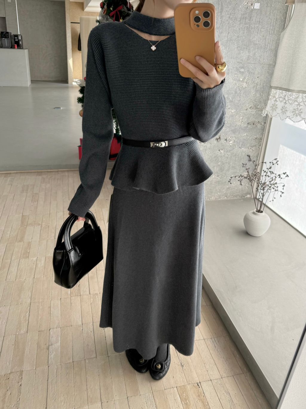 beefa30b3fae4f616a4cea721bc9e313