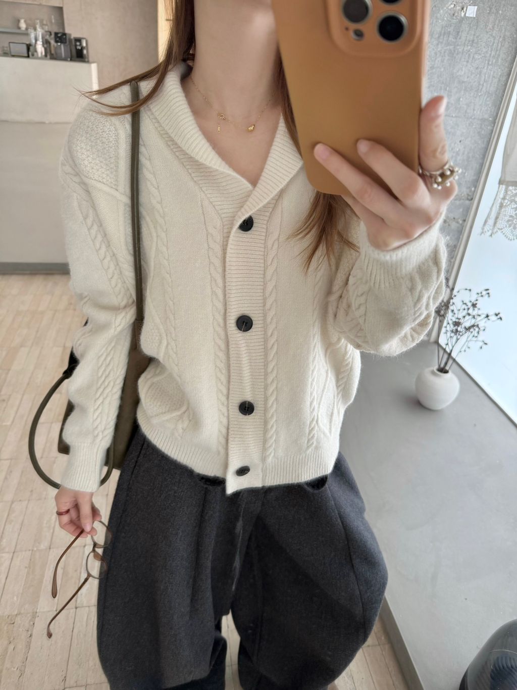 6735b8ee251785bbf64deff4533559ca