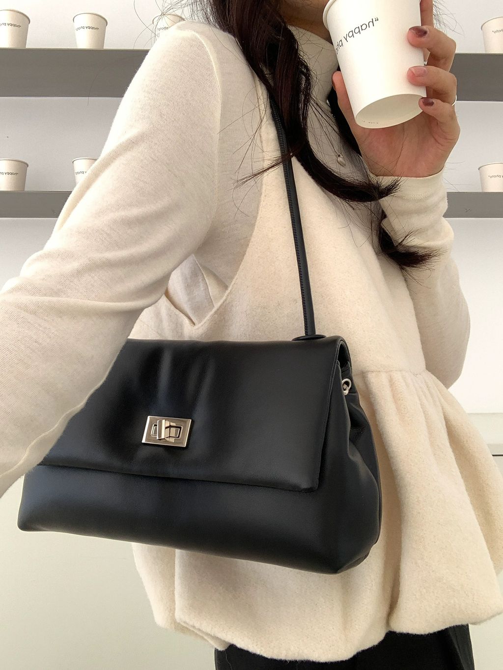 9281df8b61136d843a9b66542981040b