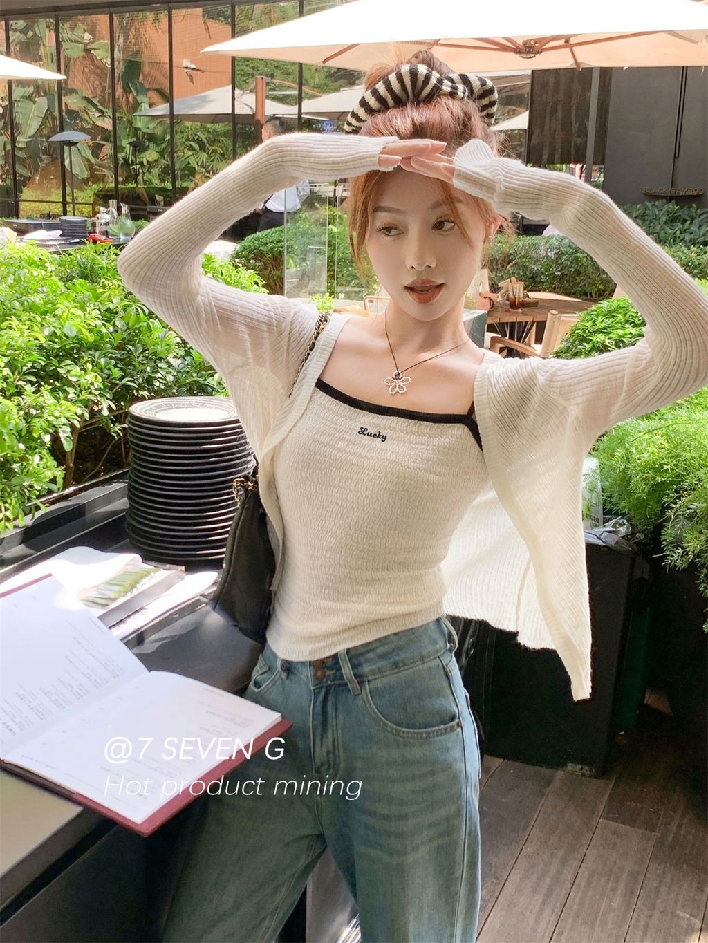 4f498be0c214907d66d222db99a9c19e