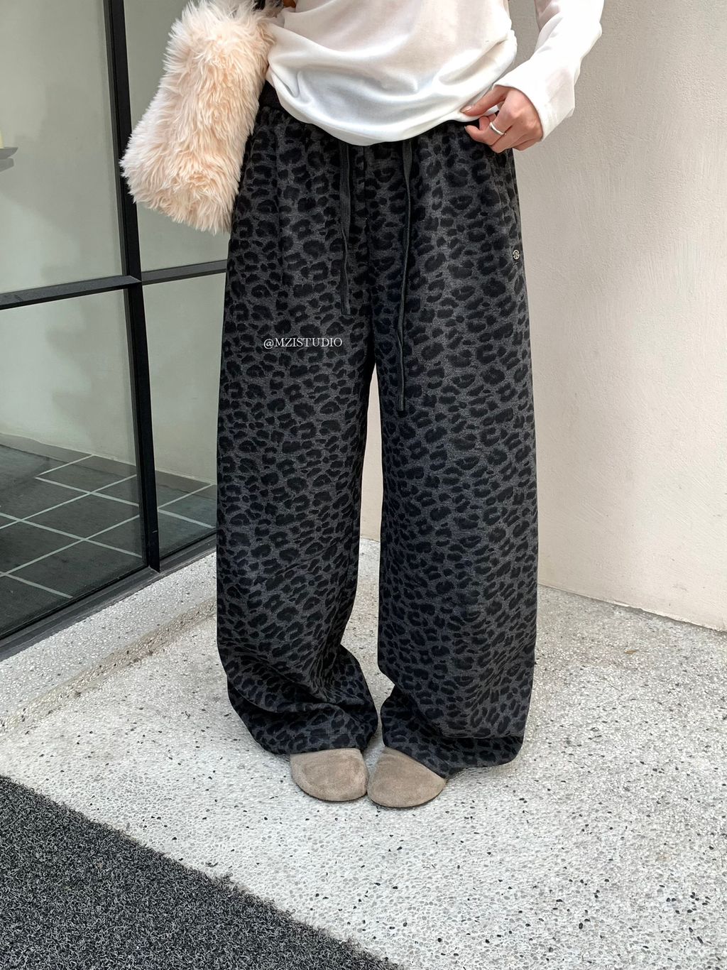 42dd92549100be5657ca7226e15c935d