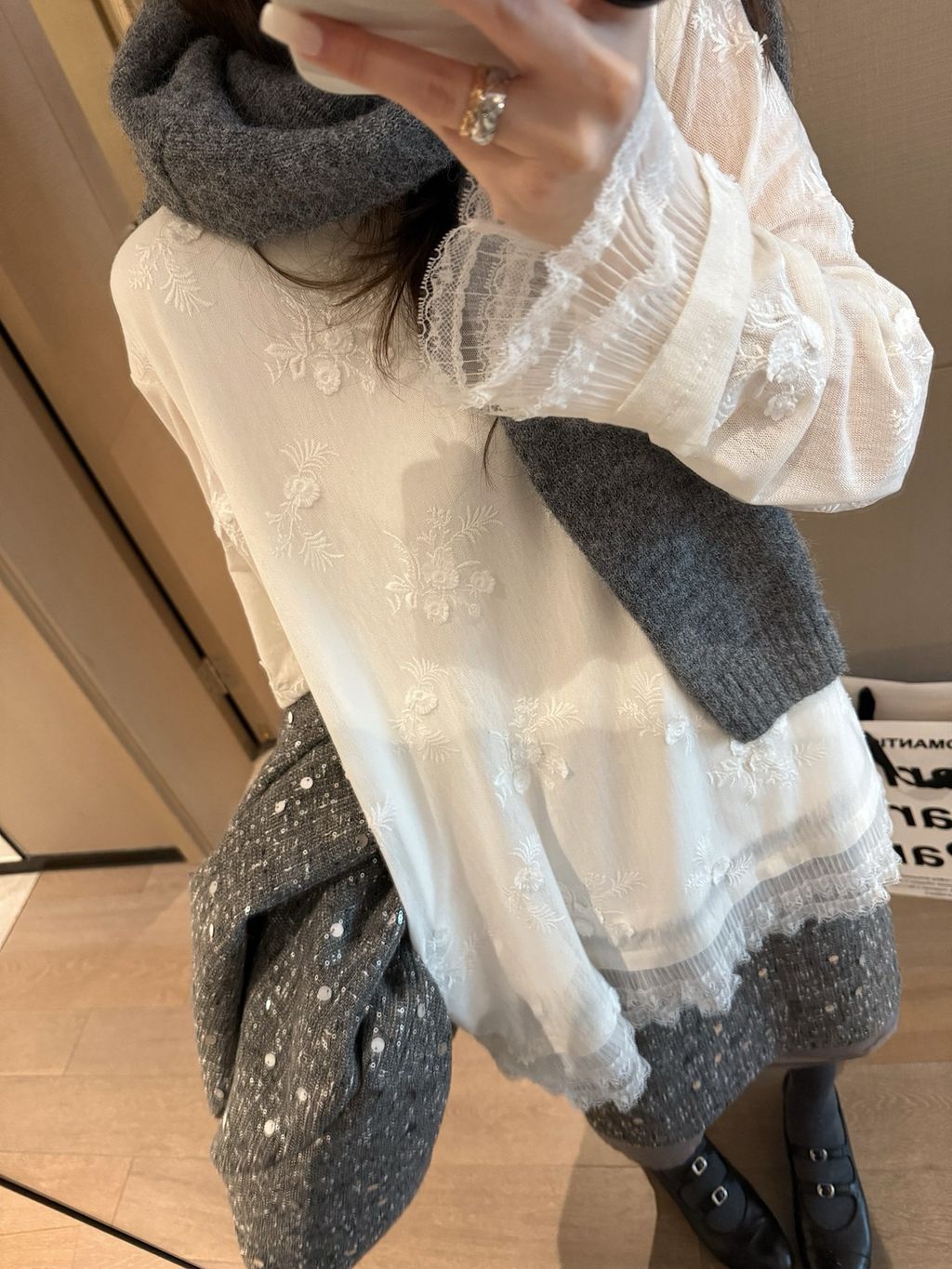 3687d886e0d3834bf4626d6a7d764b1d