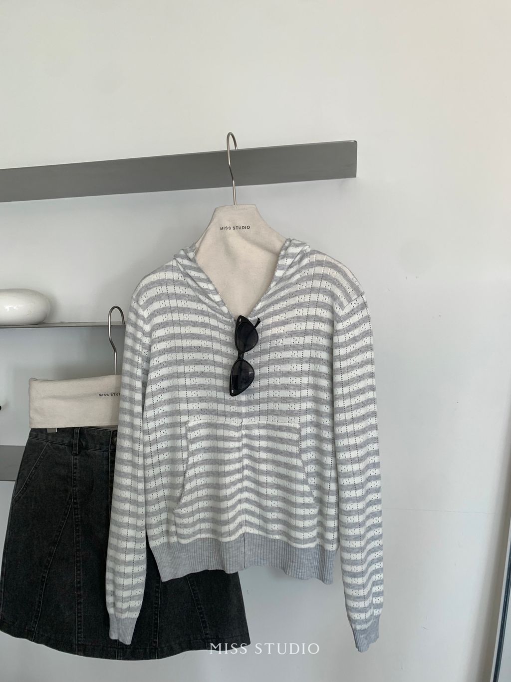 48be9fa2cec29b2f2993559be573fe77