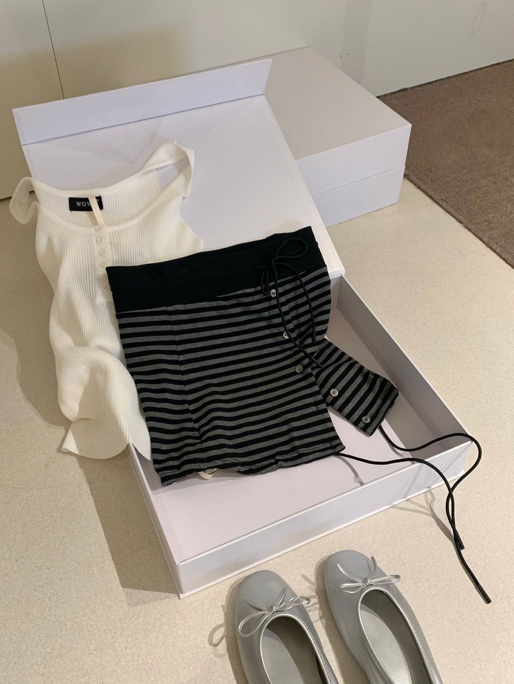 8b3c3b3b9d870a3a16f97ffd198df989