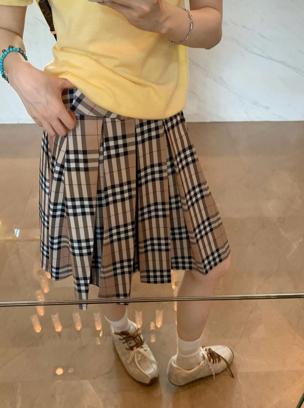 1388355f85bd96f882309ff85855909d