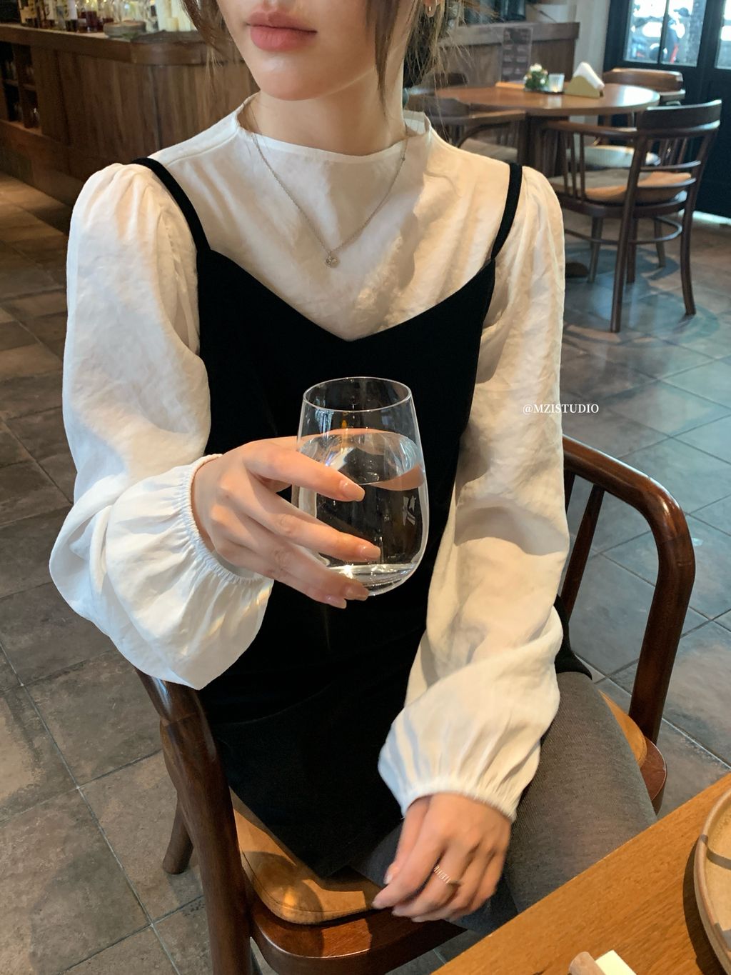 8f92785684a32fd5241afcea64d50fbe