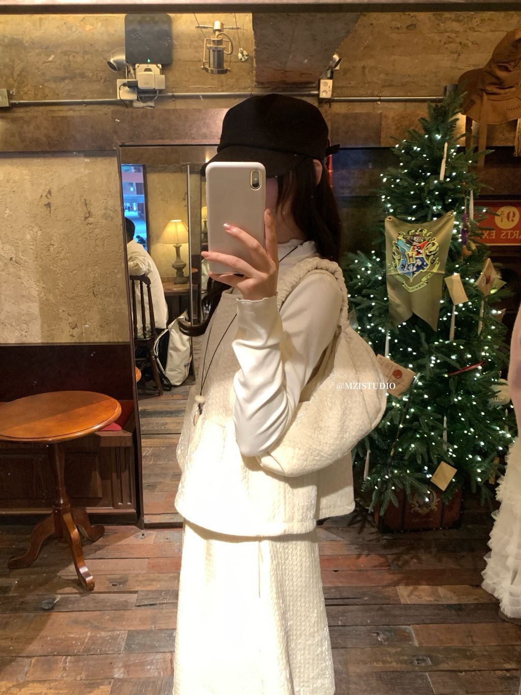 ecf960996b912eb328c55dd24d49509c