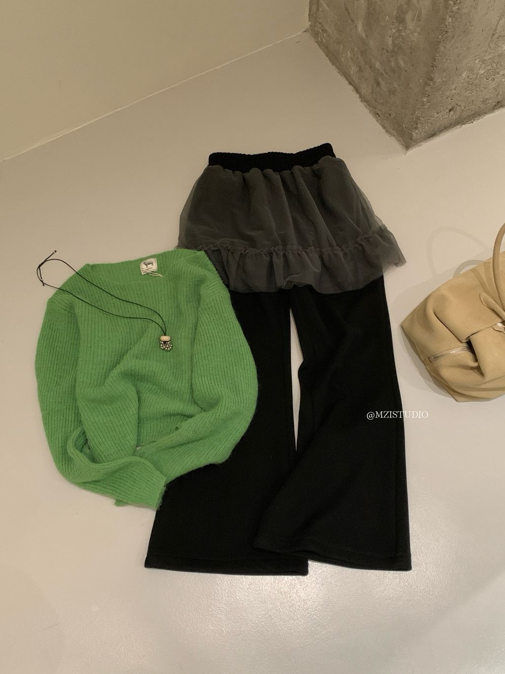 48d9edef38ad1b85cec737ec3b37cd52