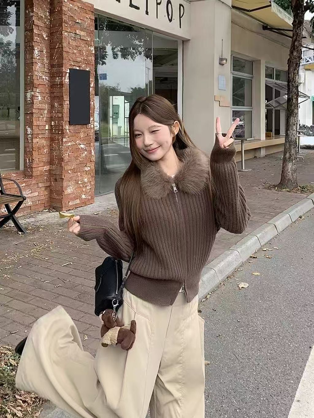 d0343e2356267848f309bdc4958e2550