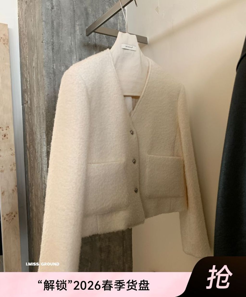 1768567459696a32a335e18