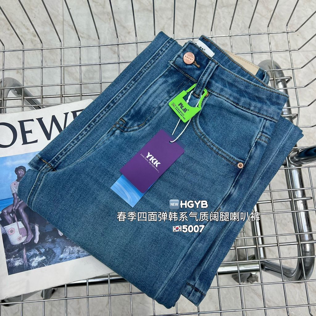 42942716111f58ad27570df2fcd5be74