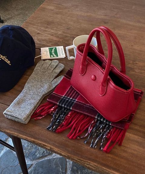 f7049a2c0bce790bf6bd29dbd5561980