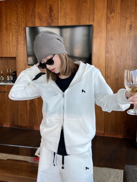 42d22d205b929316d5be6c1218f664df