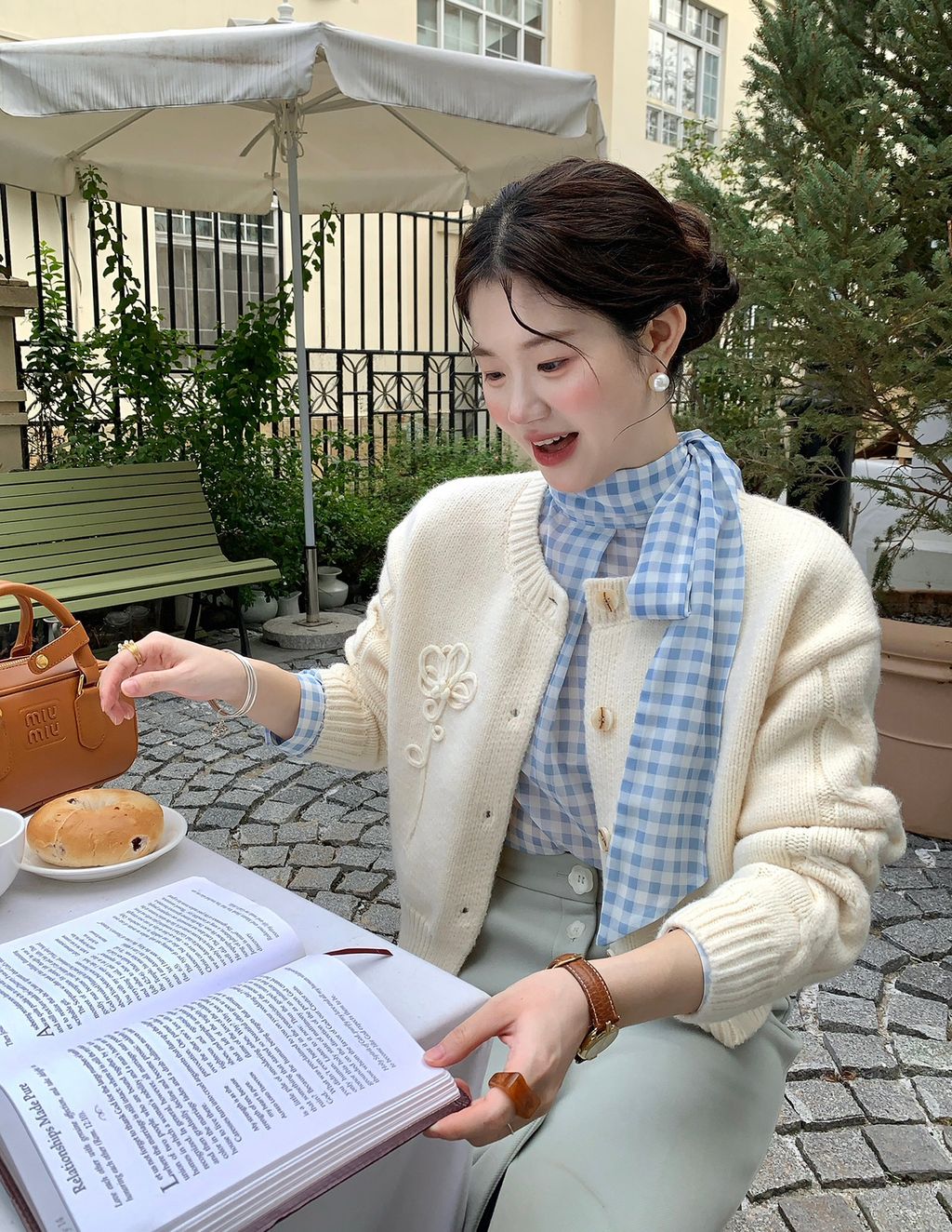 d2f7a75ded984856d8bf99a8fcd68f12