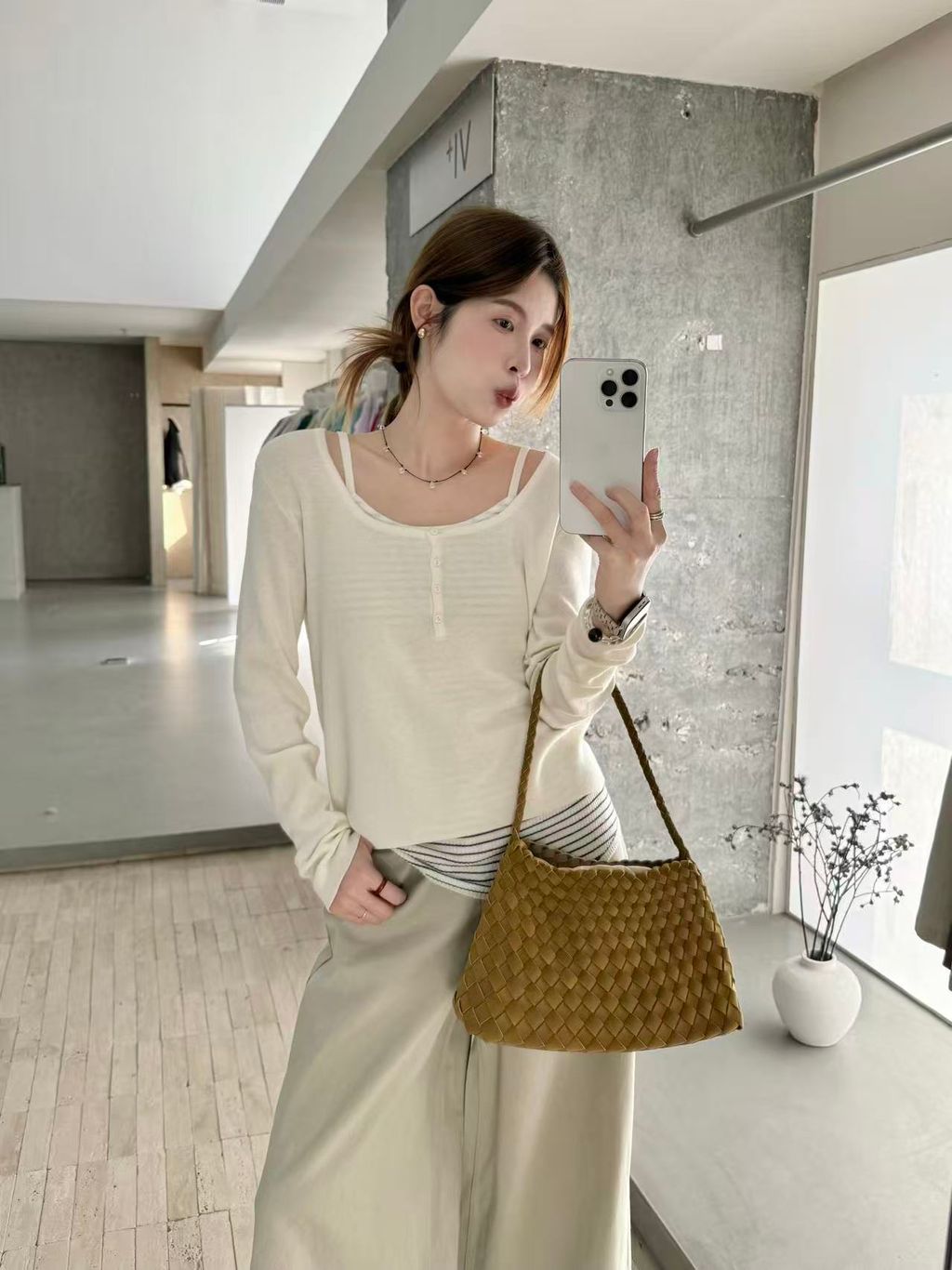 427e100a12c3a99c42812bd57eacb5ad