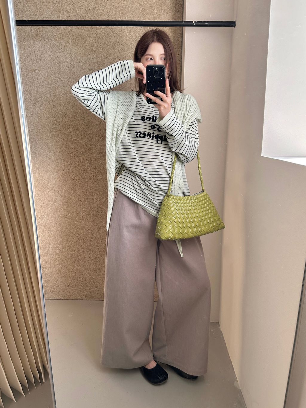 014cb77feb35a1f81bb8aaaa9d651566