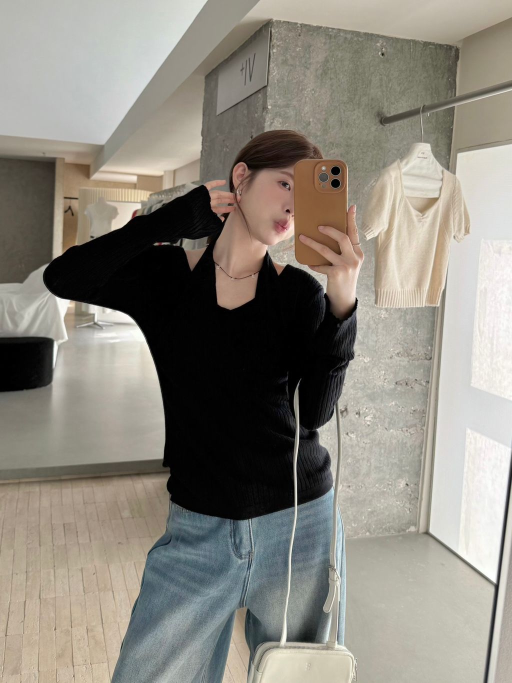 c3c83e435ce7a4f377854244ba3c3f2c