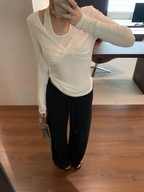 f04e83df1edb94b2a65ebc322ec1ad93