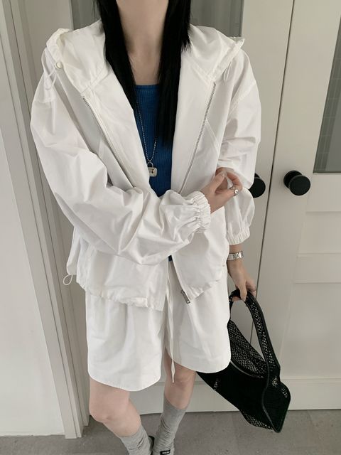 4a4b48c92b27d888f7f9dc092f9151bf