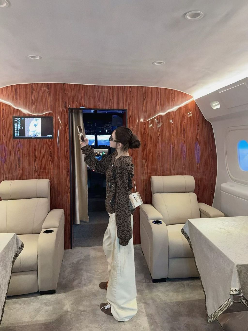 01ab852e62846358614aa07d498780fa