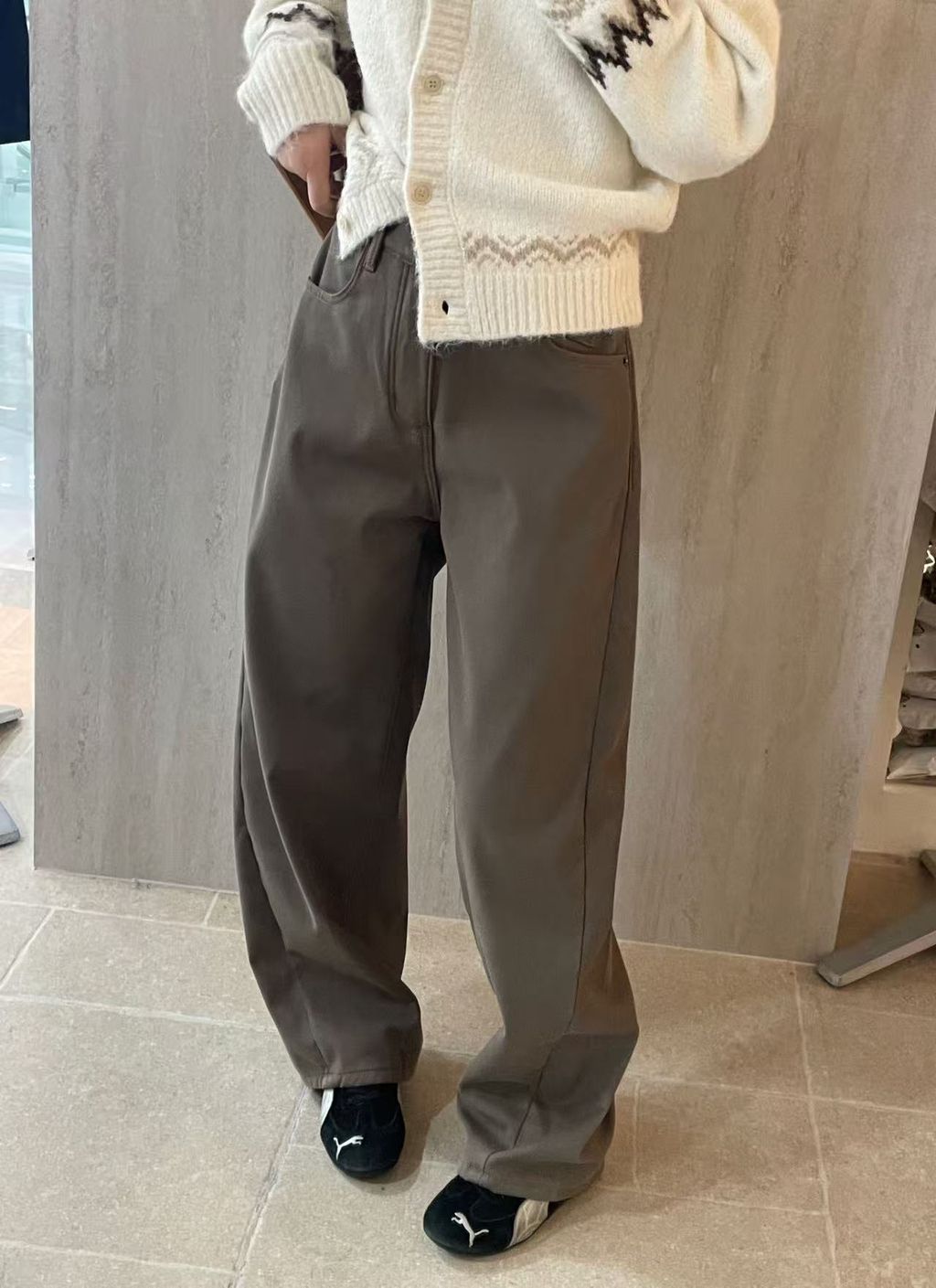 01544256411923b0630abbcdedb13ca9