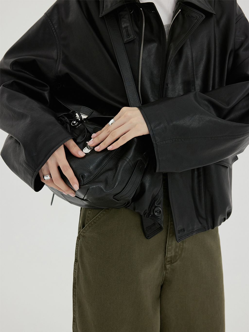 ef5a9dfc69026ed15eab0e3bc1011bf4