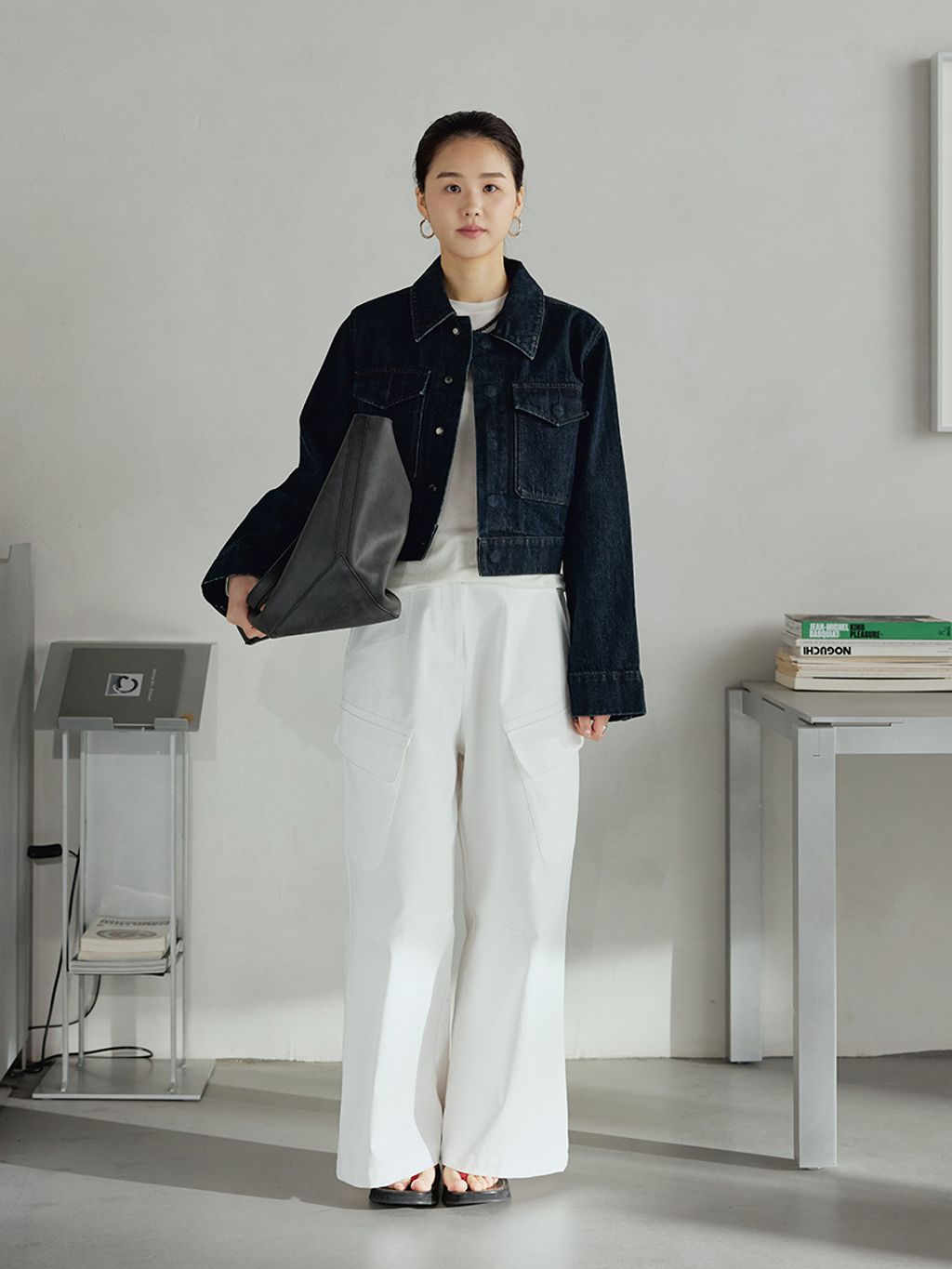 0827ef8d01e48c6b418bd0b1fb9f103e