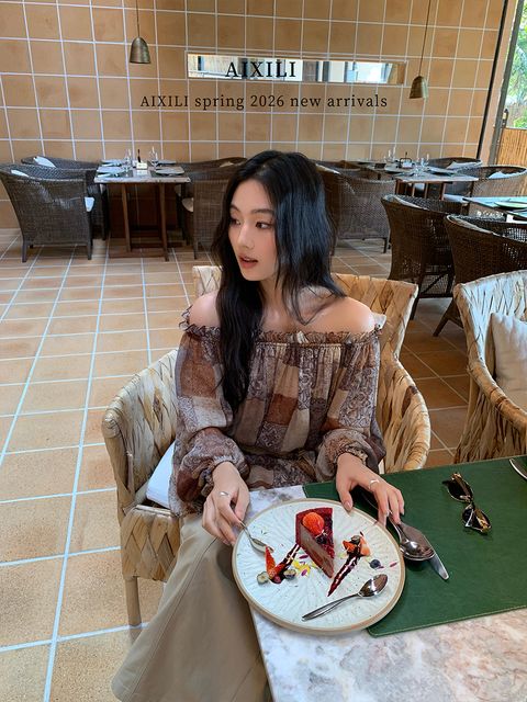 ecb580e576bf891b21340570af9e1814