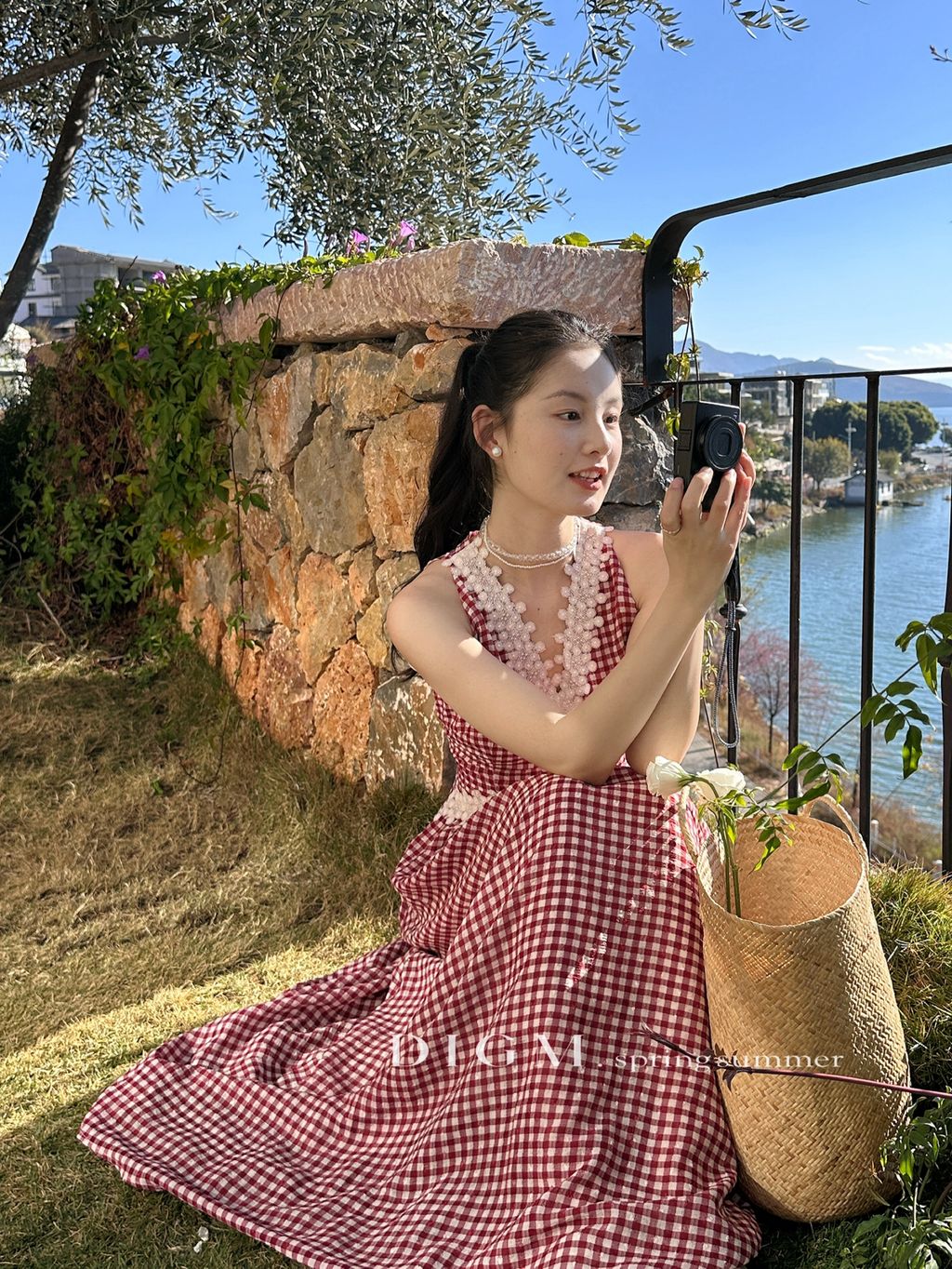 8e549fa524957a528221e74ff246b293