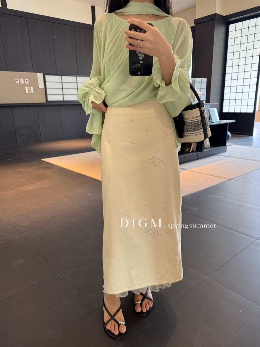 b8cd5fd3f96184f9f7f8d2e9edec0362