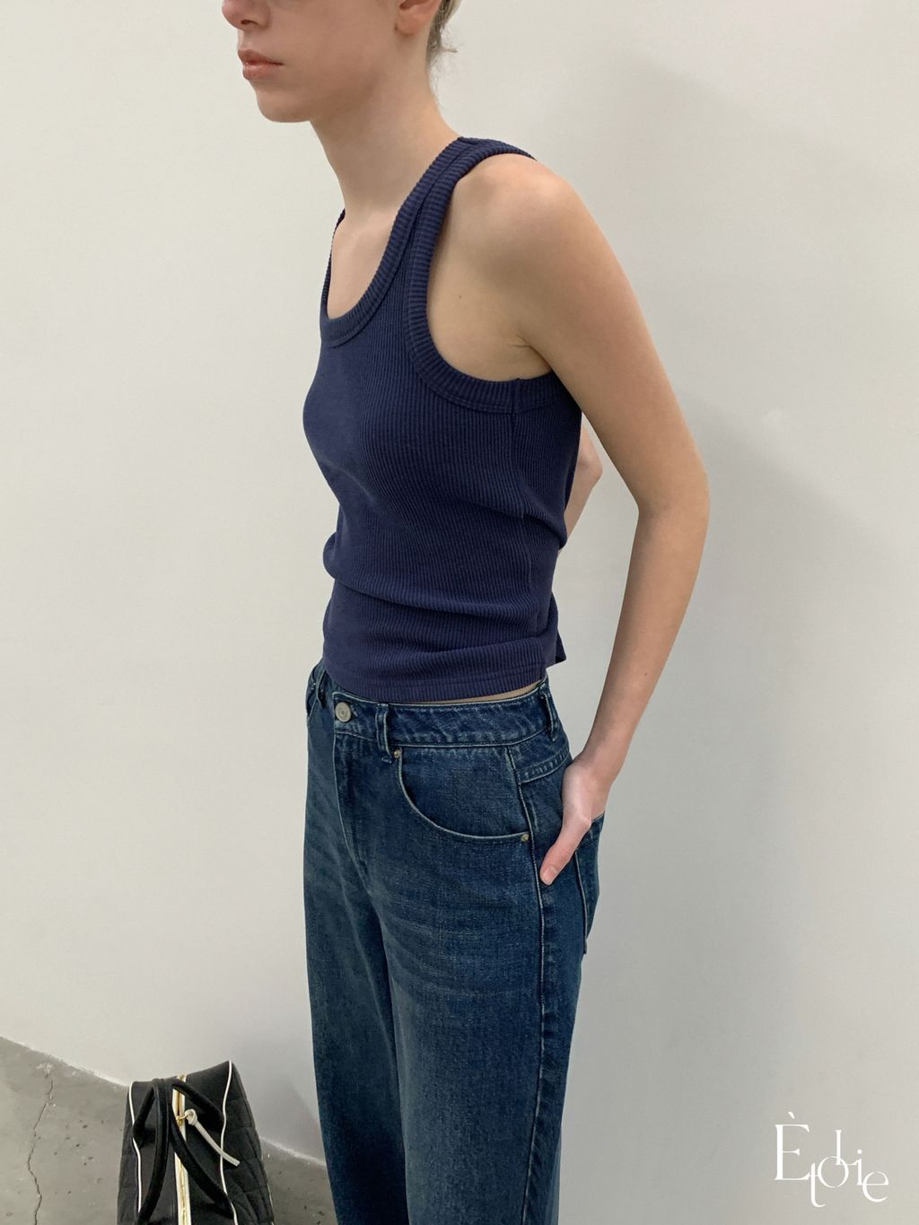 fb59d57b2e974d29d5f75dd60dea5ead