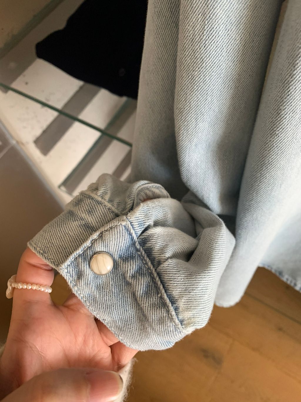 21665e1cc4b2cd7fbf6103cdb9ea9ddb